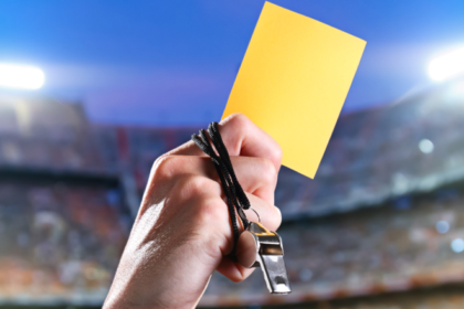 Como Funciona o Cartão Amarelo no Futebol?