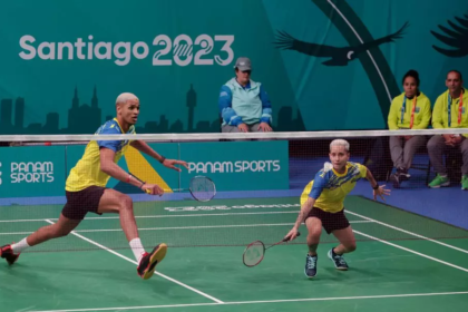 Importância da Comunicação em Equipe no Badminton de Duplas