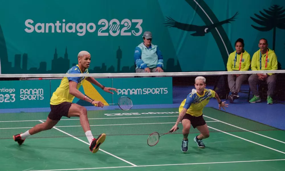 Importância da Comunicação em Equipe no Badminton de Duplas