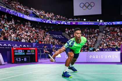 Como a Análise de Desempenho por Vídeo Pode Impulsionar Jogadores de Badminton