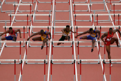 Os Acessórios Essenciais para Melhorar seu Desempenho no Atletismo
