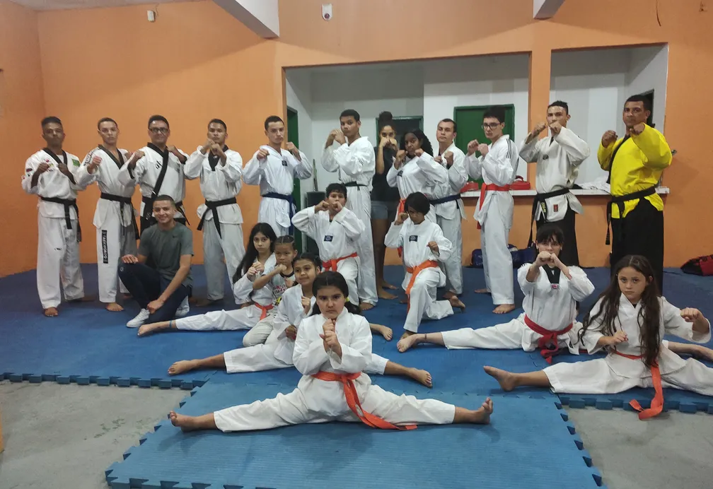 "Benefícios do Taekwondo para Jovens: Esporte e Disciplina"