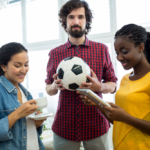 O Impacto do Futebol na Sociedade: Muito Além das Quatro Linhas
