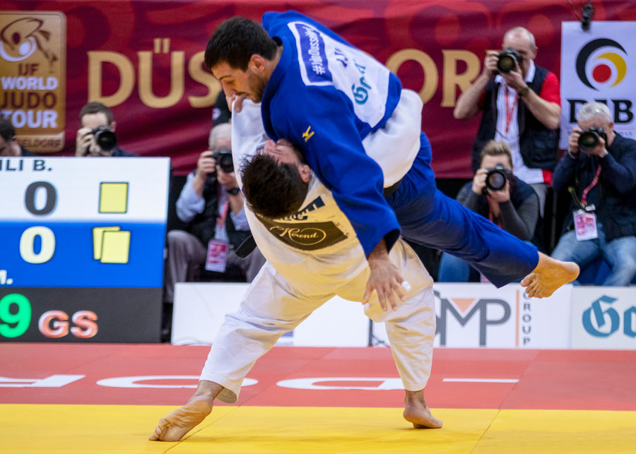 Esportes de Combate: A Evolução e Impacto na Vida Moderna