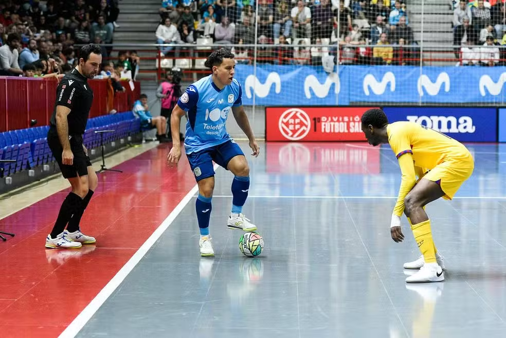 Os Benefícios do Futsal para o Desenvolvimento Técnico no Futebol
