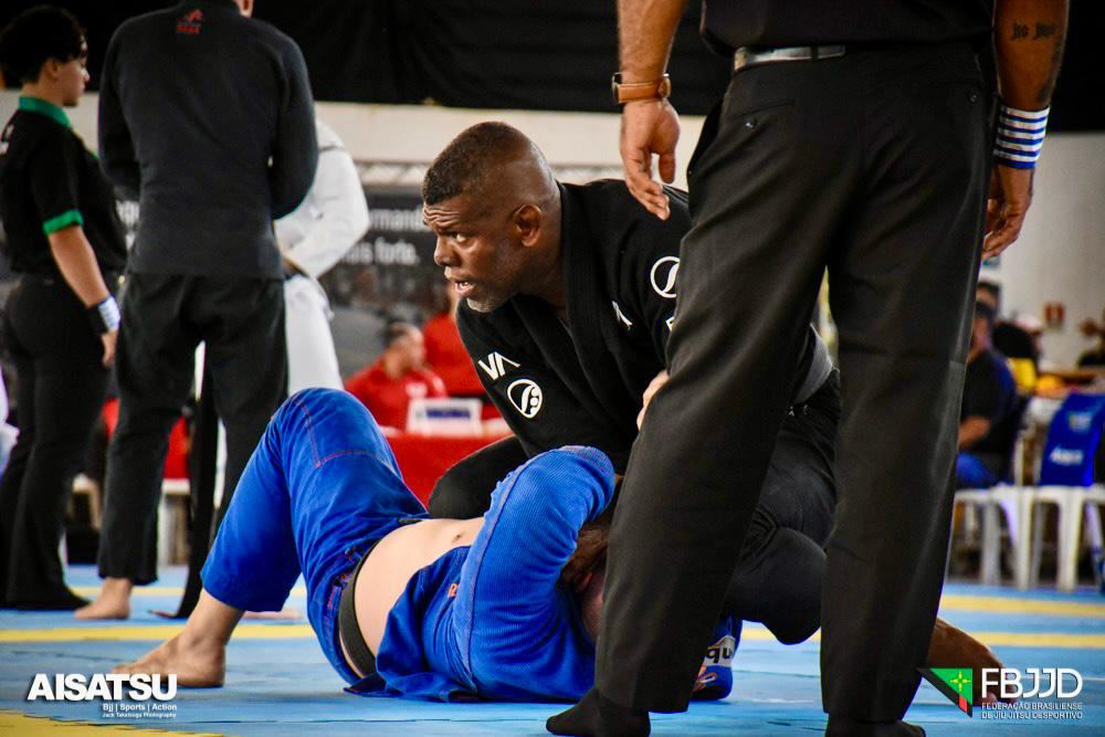 Como o Jiu-Jitsu Pode Melhorar seu Desempenho em Outros Esportes