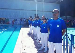 Como Aprender as Regras da Natação para Ser um Árbitro de Competição