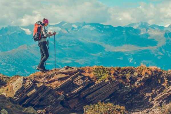 Técnicas Avançadas para Caminhadas em Terrenos Montanhosos
