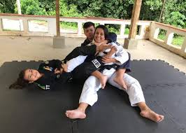 O Impacto do Apoio Familiar no Sucesso dos Lutadores de Jiu-Jitsu
