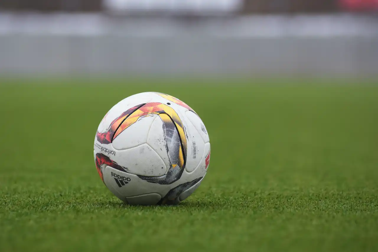 Domine o Jogo: Técnicas Avançadas de Drible no Futebol