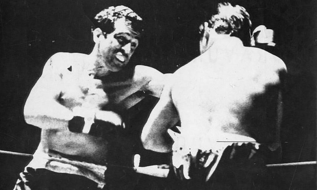 O Primeiro Campeão Mundial de Boxe: Uma Jornada Histórica