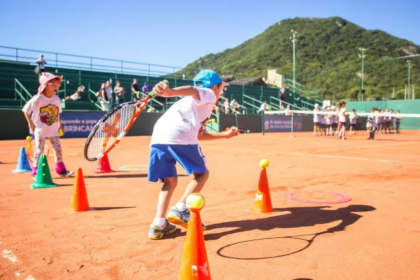 Tênis e Desenvolvimento: Como o Esporte Transforma Vidas