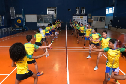 Badminton: O Esporte que Transforma Vidas e Comunidades